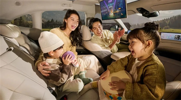 升艙不加價！“滿配SUV”全新智己LS6劇院版上市，權(quán)益價21.99萬~28.29萬元